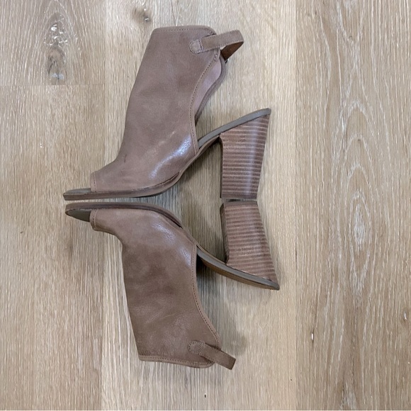 Lucky Brand 'Lisza' Open Toe Tan Brown Leather Bootie Shoes Wooden Heel‎ Size 8 - Picture 6 of 12